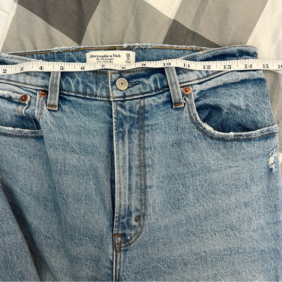 Abercrombie & Fitch 90’s Straight Ultra High Rise Jeans Distressed 28 Reg - Picture 9 of 12